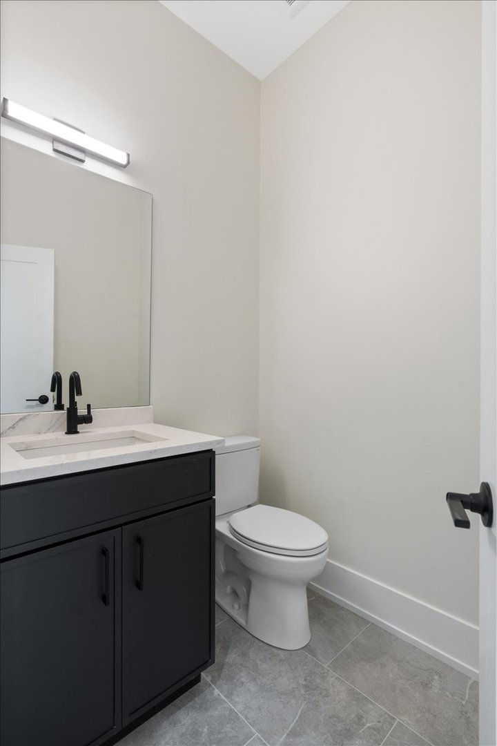 2023 W Augusta Boulevard 3w Property Photo 18