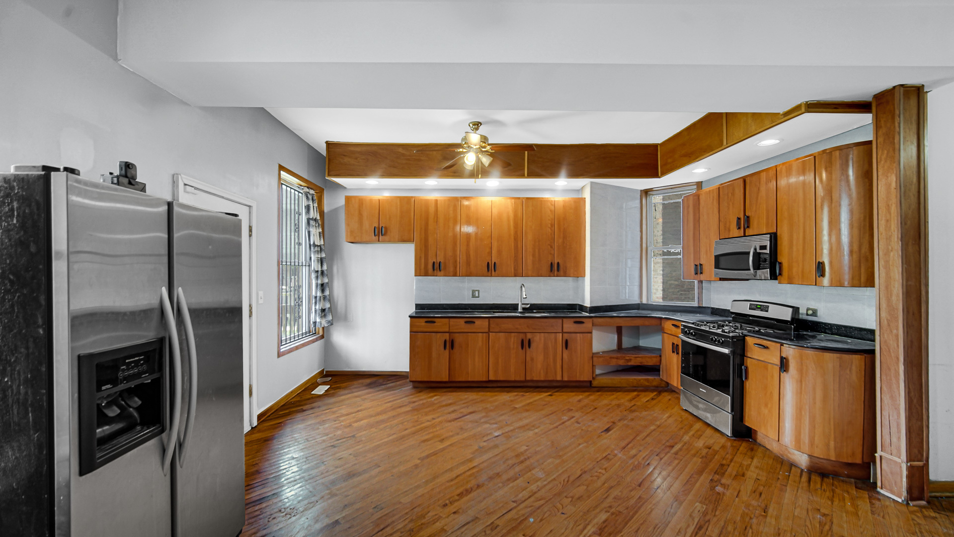 12742351 Property Photo 14