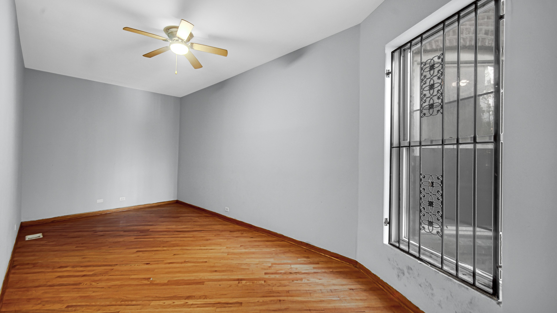 12742351 Property Photo 17