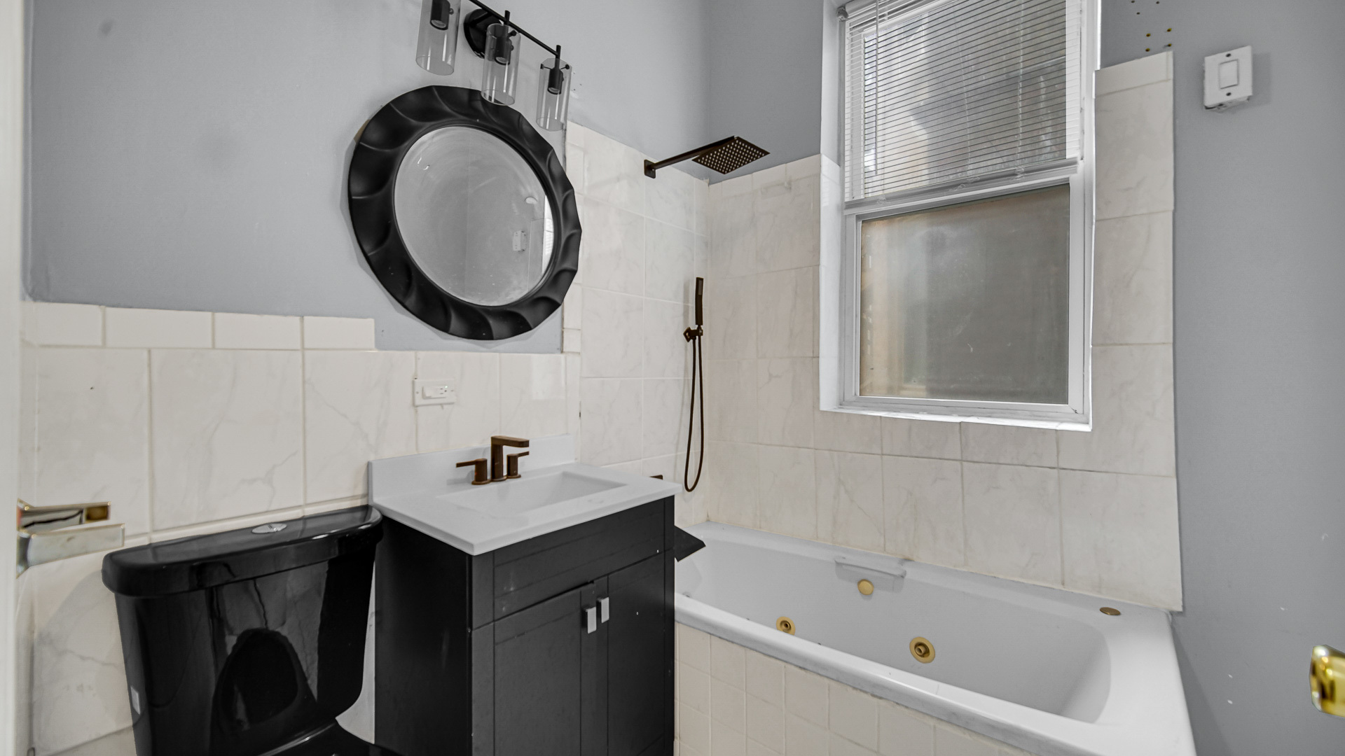 12742351 Property Photo 19