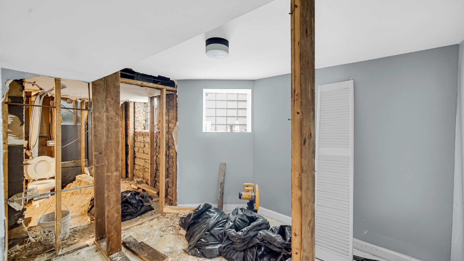 12742351 Property Photo 25