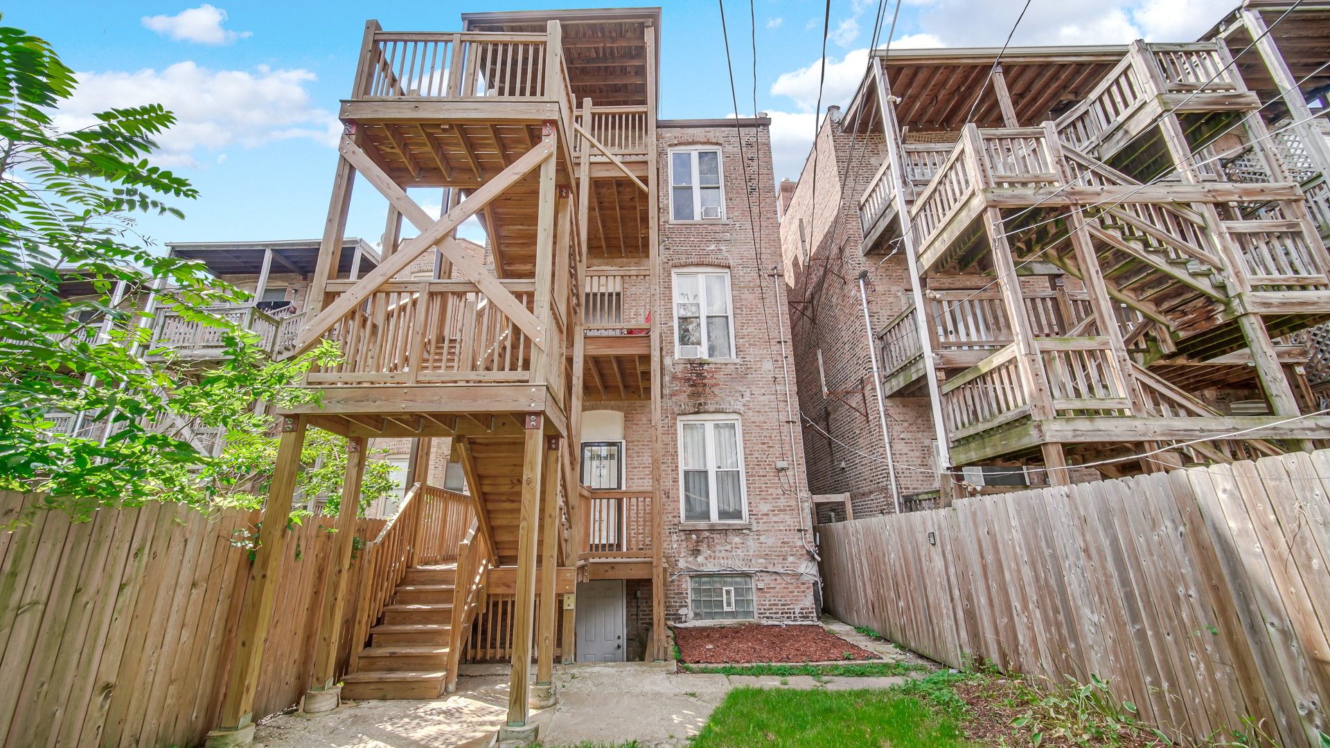 12742351 Property Photo 31