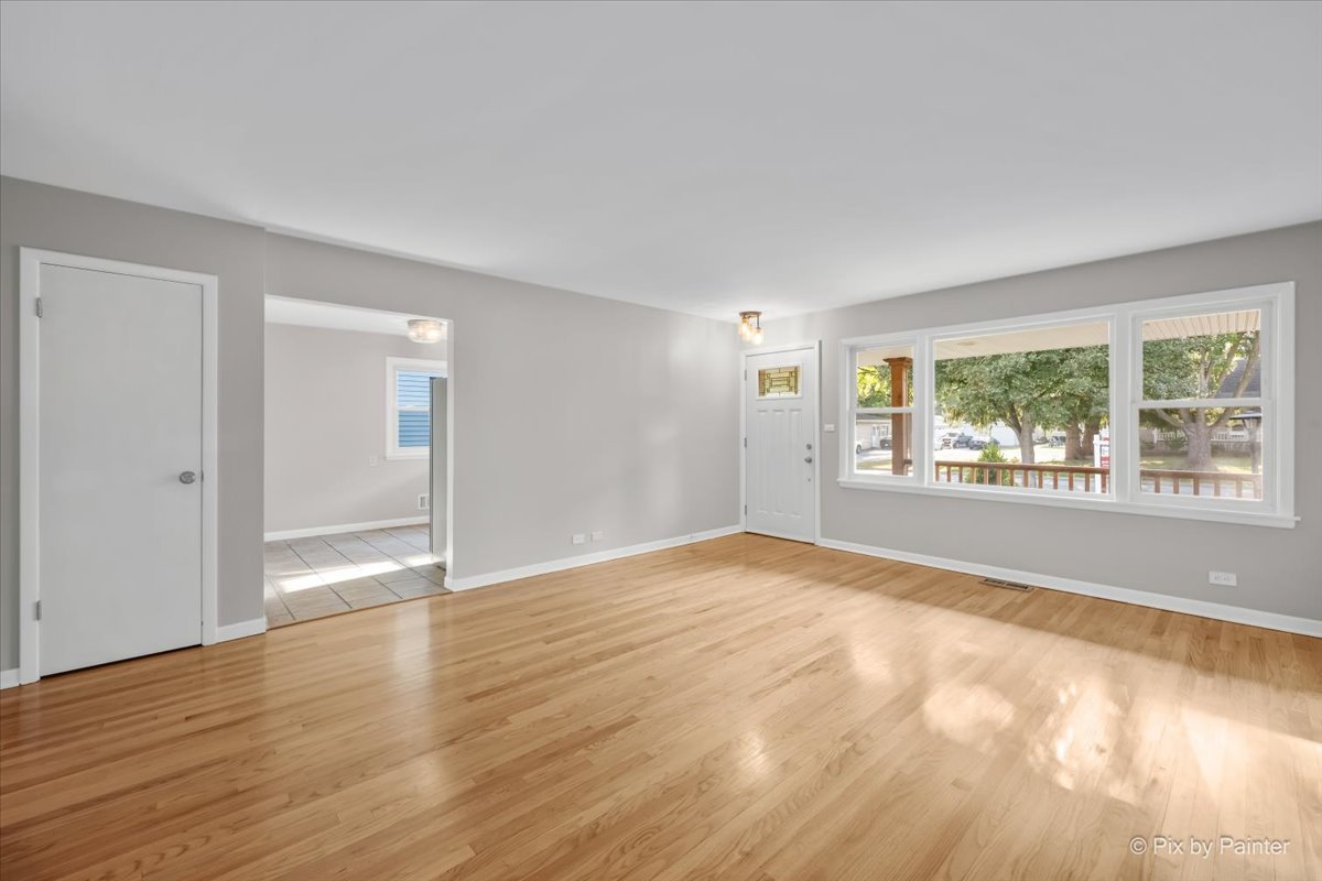 325 S Edson Avenue Property Photo 3