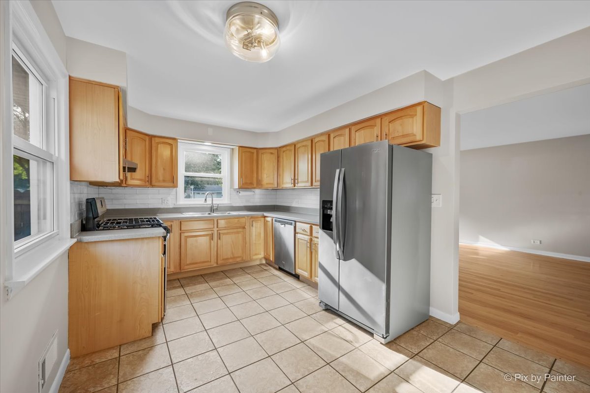 325 S Edson Avenue Property Photo 6