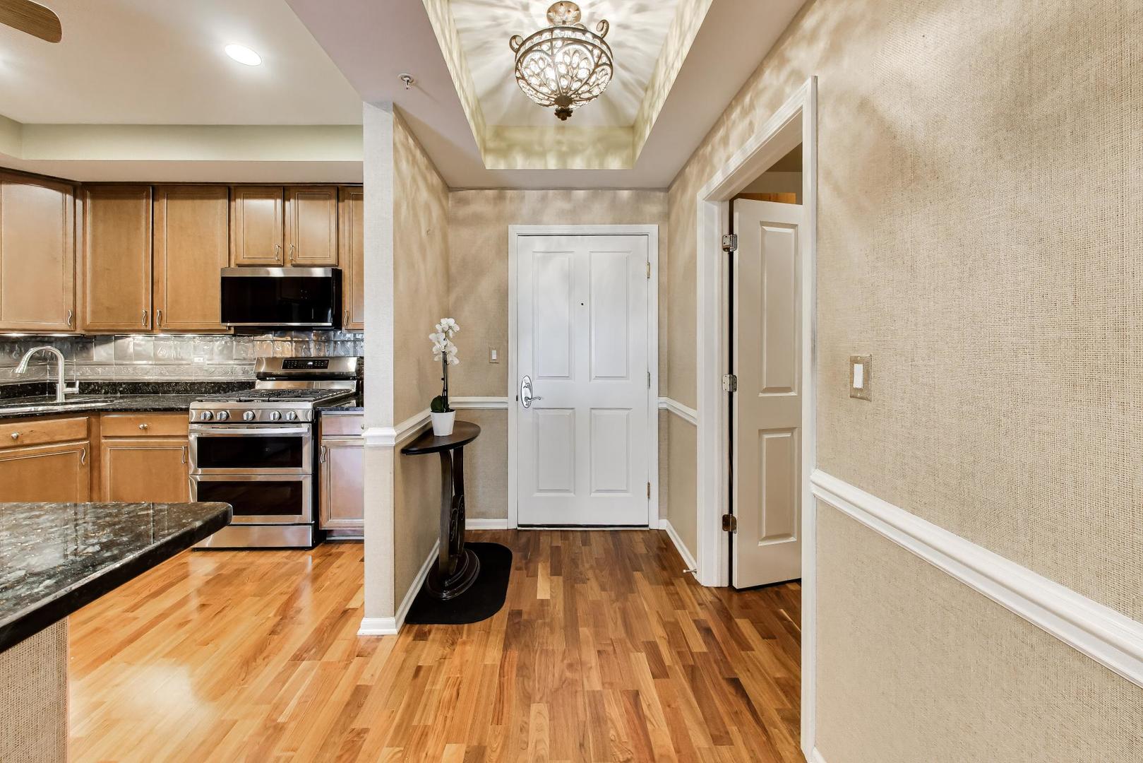 425 Village Green 508 Property Photo 6