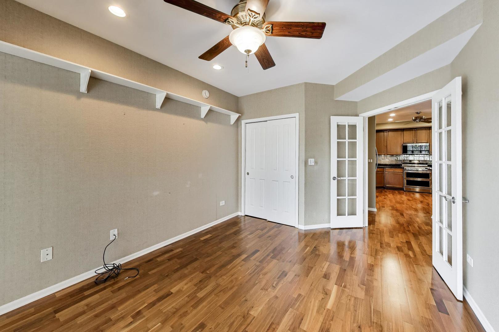 425 Village Green 508 Property Photo 16