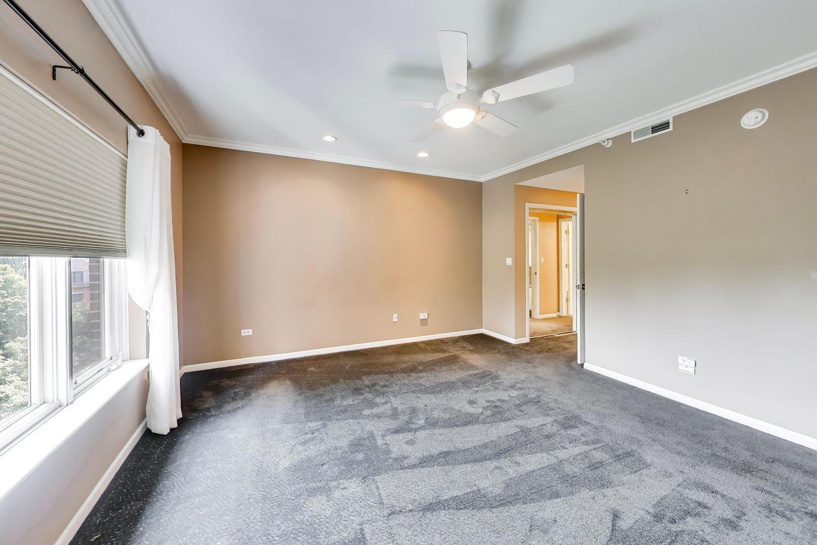 425 Village Green 508 Property Photo 18