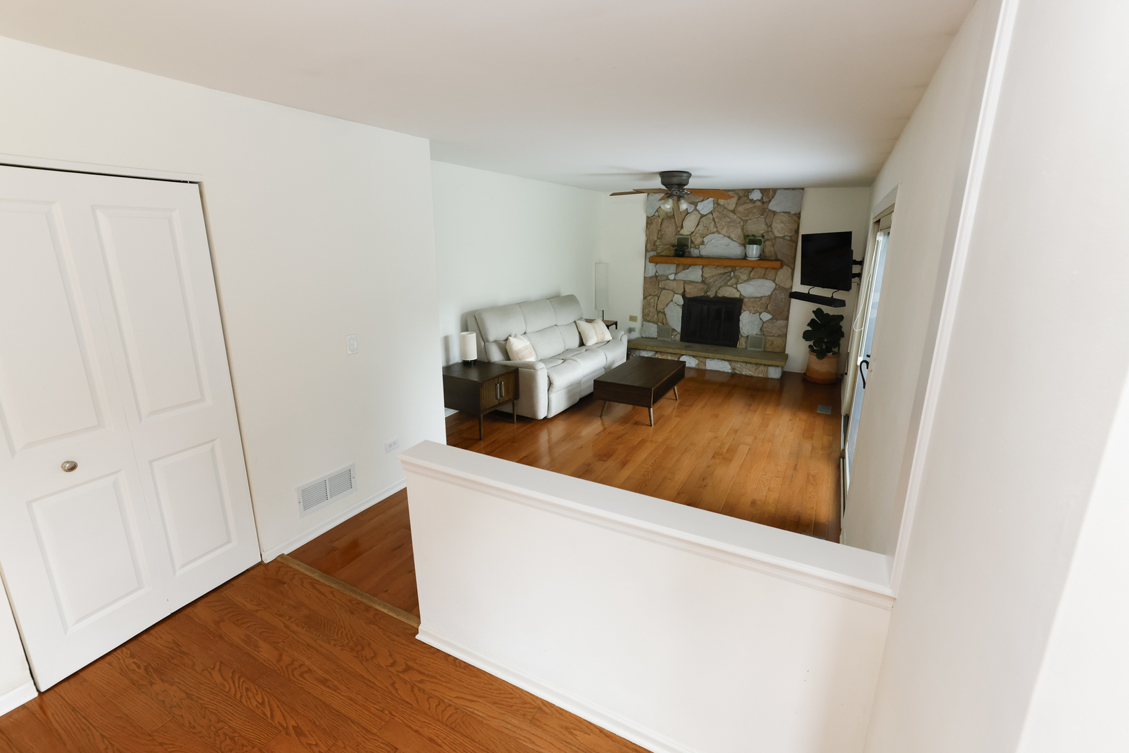 608 Thackeray Lane Property Photo 10