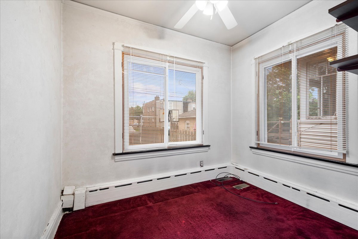 6520 N Fairfield Avenue Property Photo 19