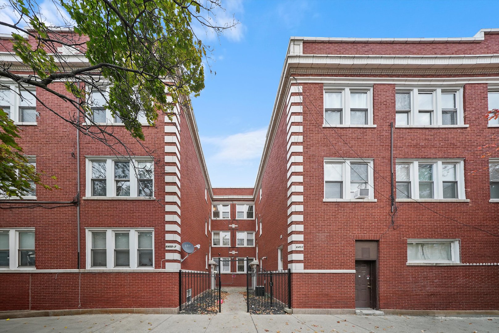 6403 N Wayne Avenue 2C Property Photo 1