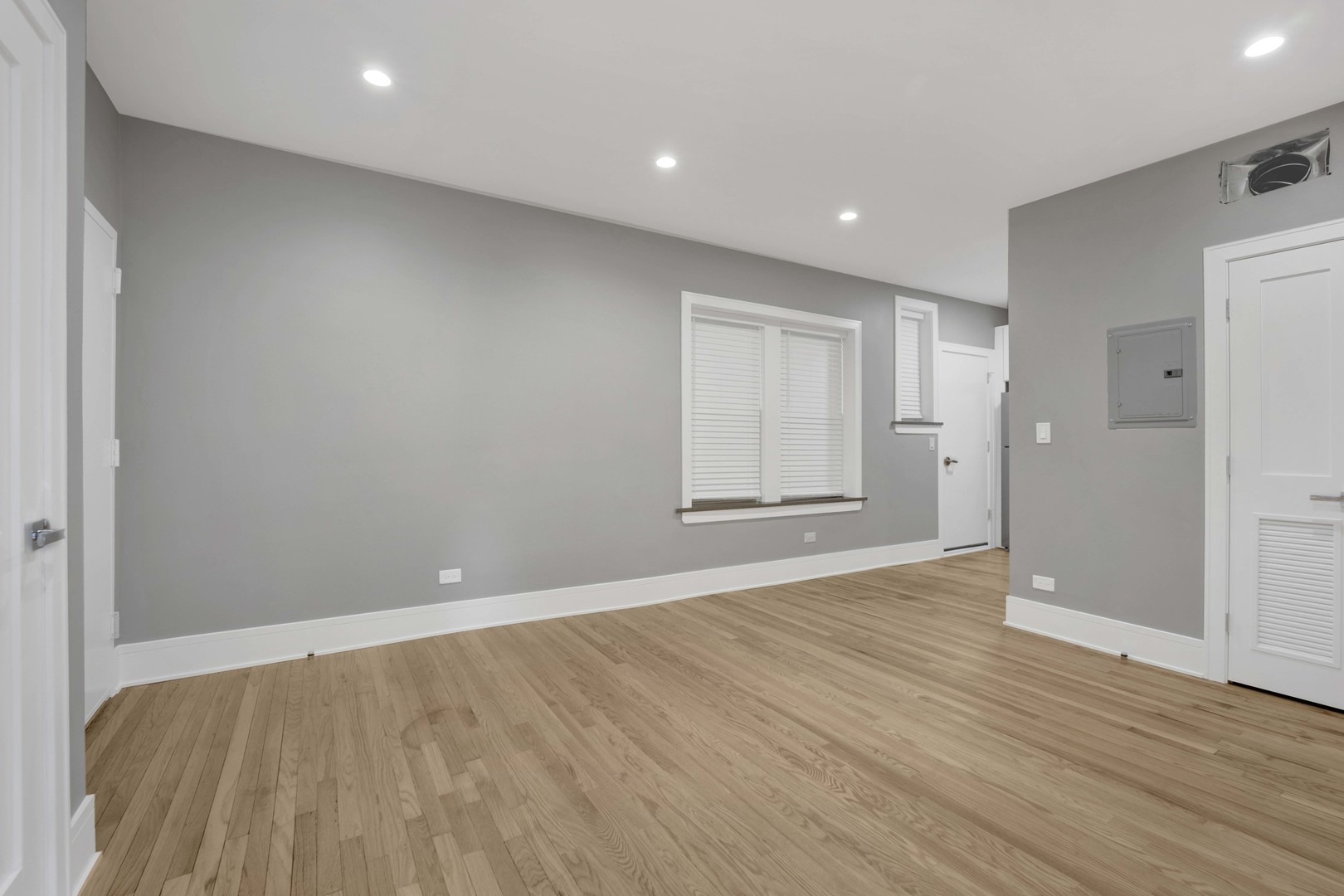 6403 N Wayne Avenue 2c Property Photo 7