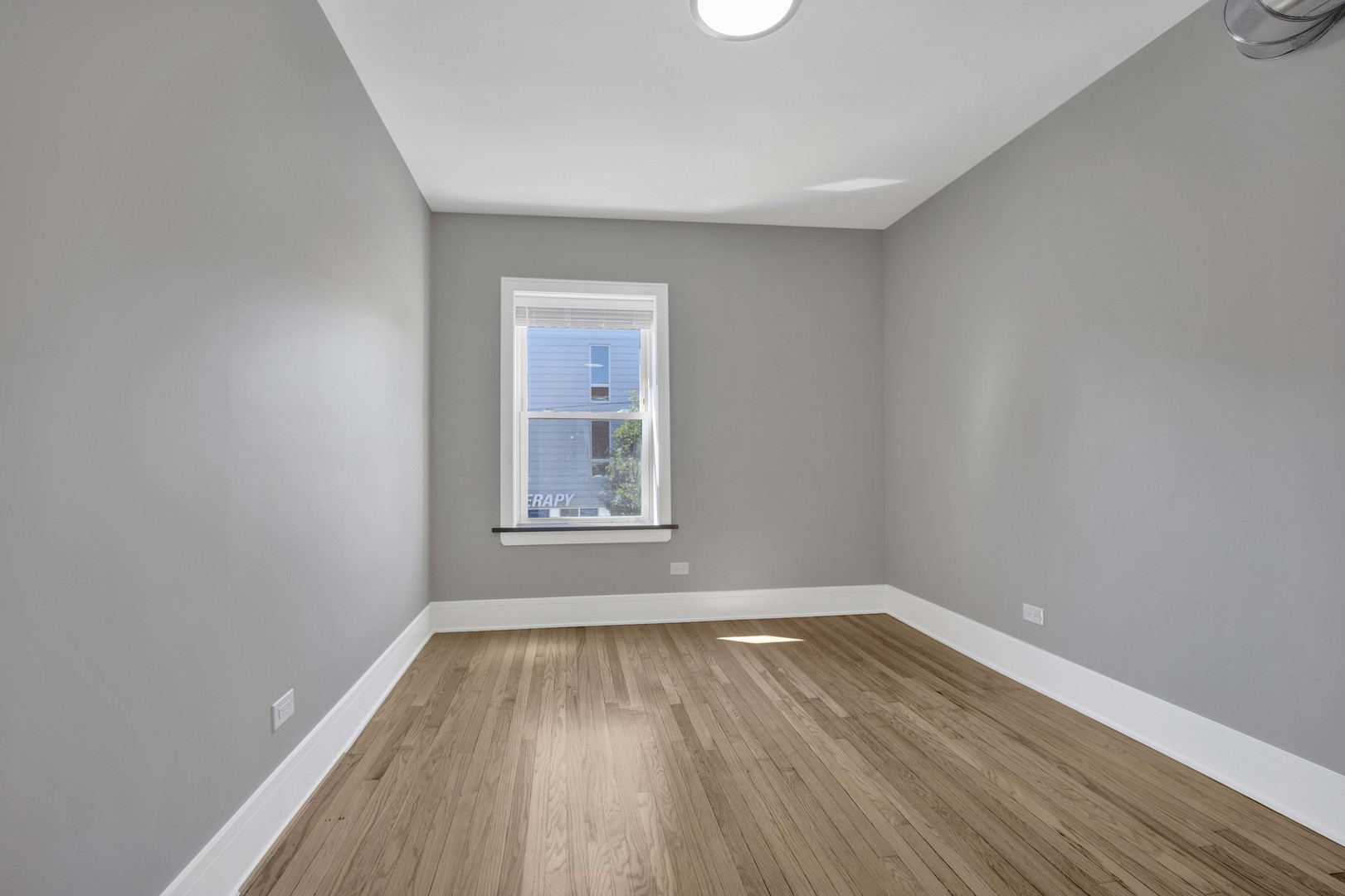 6403 N Wayne Avenue 2c Property Photo 10