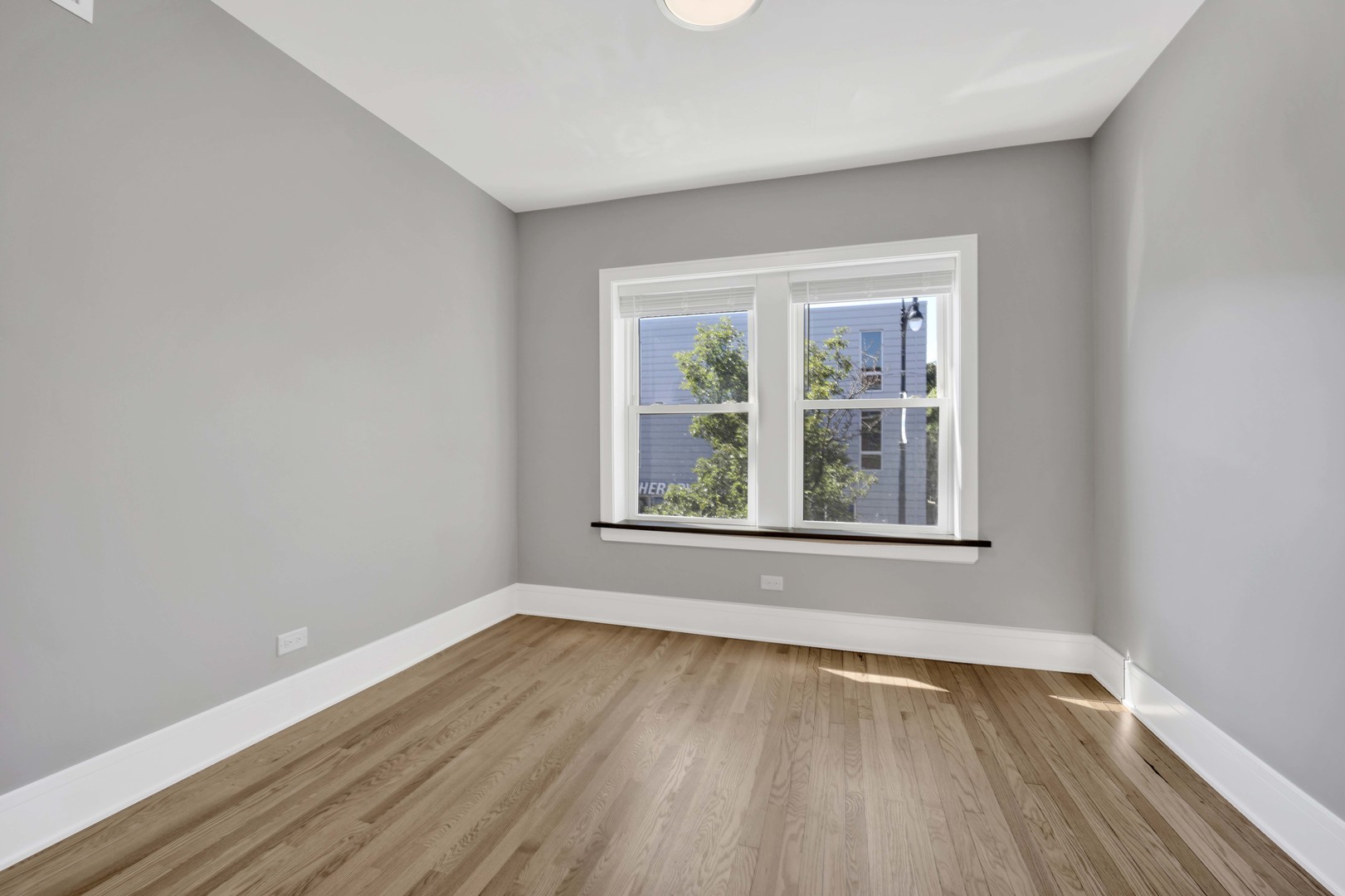 6403 N Wayne Avenue 2c Property Photo 13