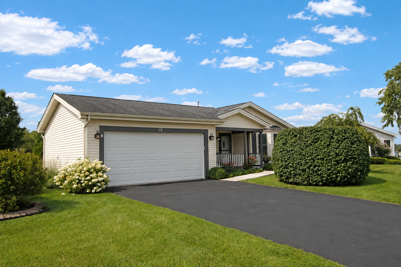 15 Saratoga Court Property Photo 6
