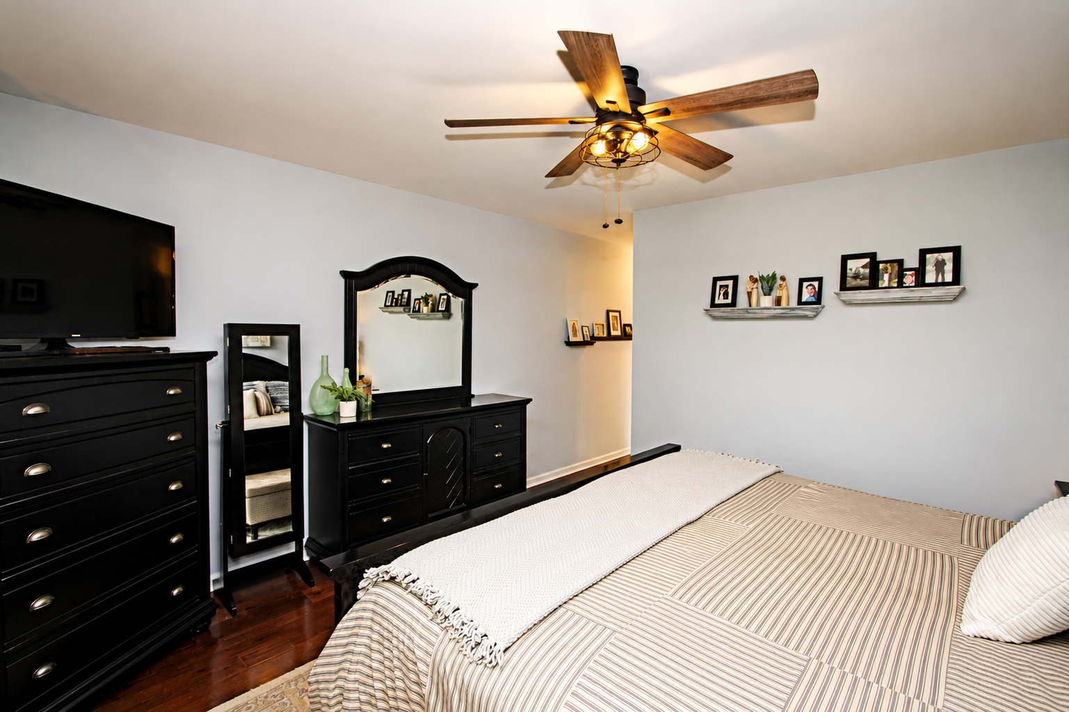 15 Saratoga Court Property Photo 44
