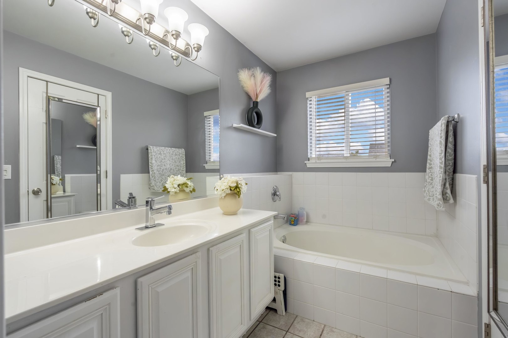 1739 Hickory Park Lane Property Photo 14