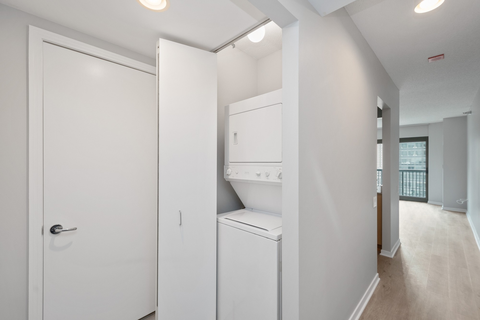 400 N La Salle Drive 3306 Property Photo 12