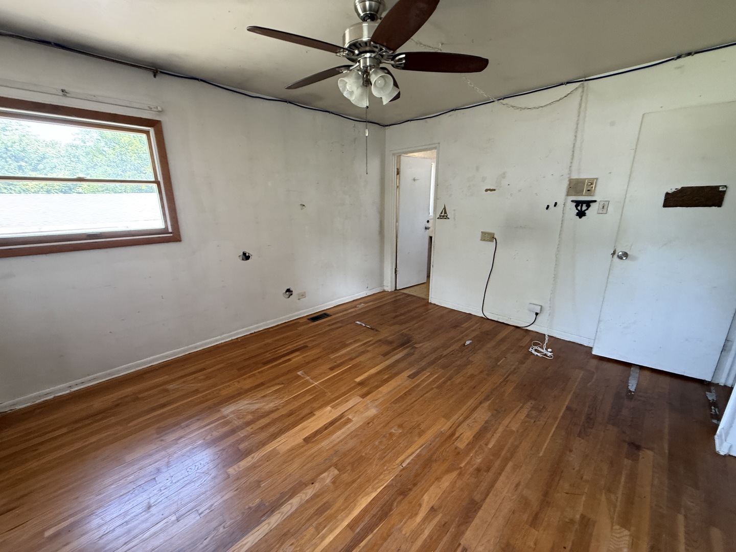 234 Hickory Street Property Photo 5