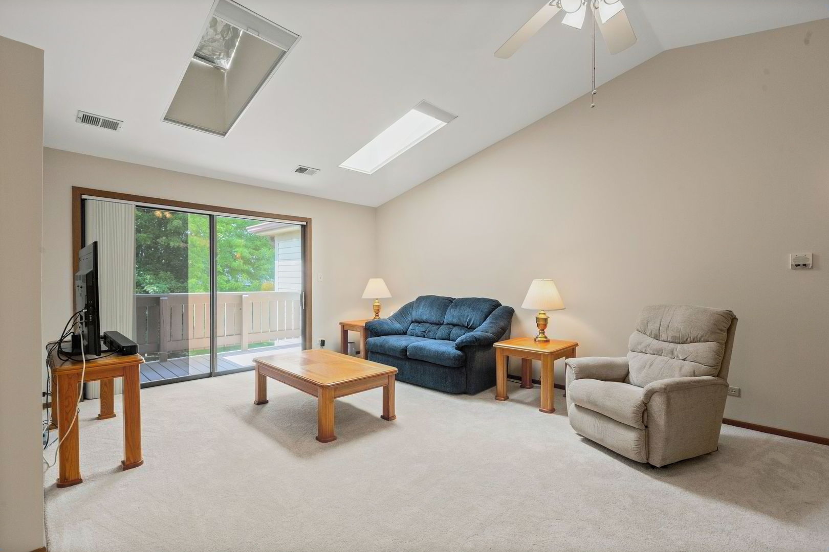 1410 W Partridge Lane 6 Property Photo 4
