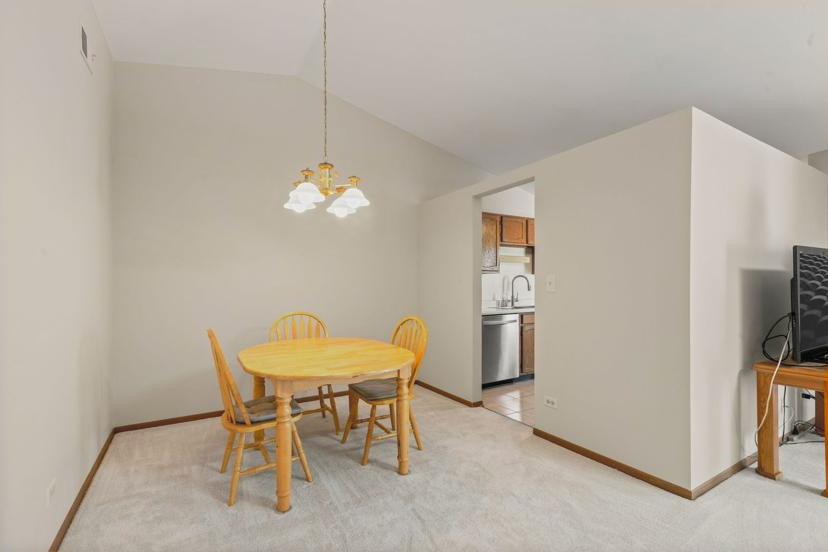 1410 W Partridge Lane 6 Property Photo 8