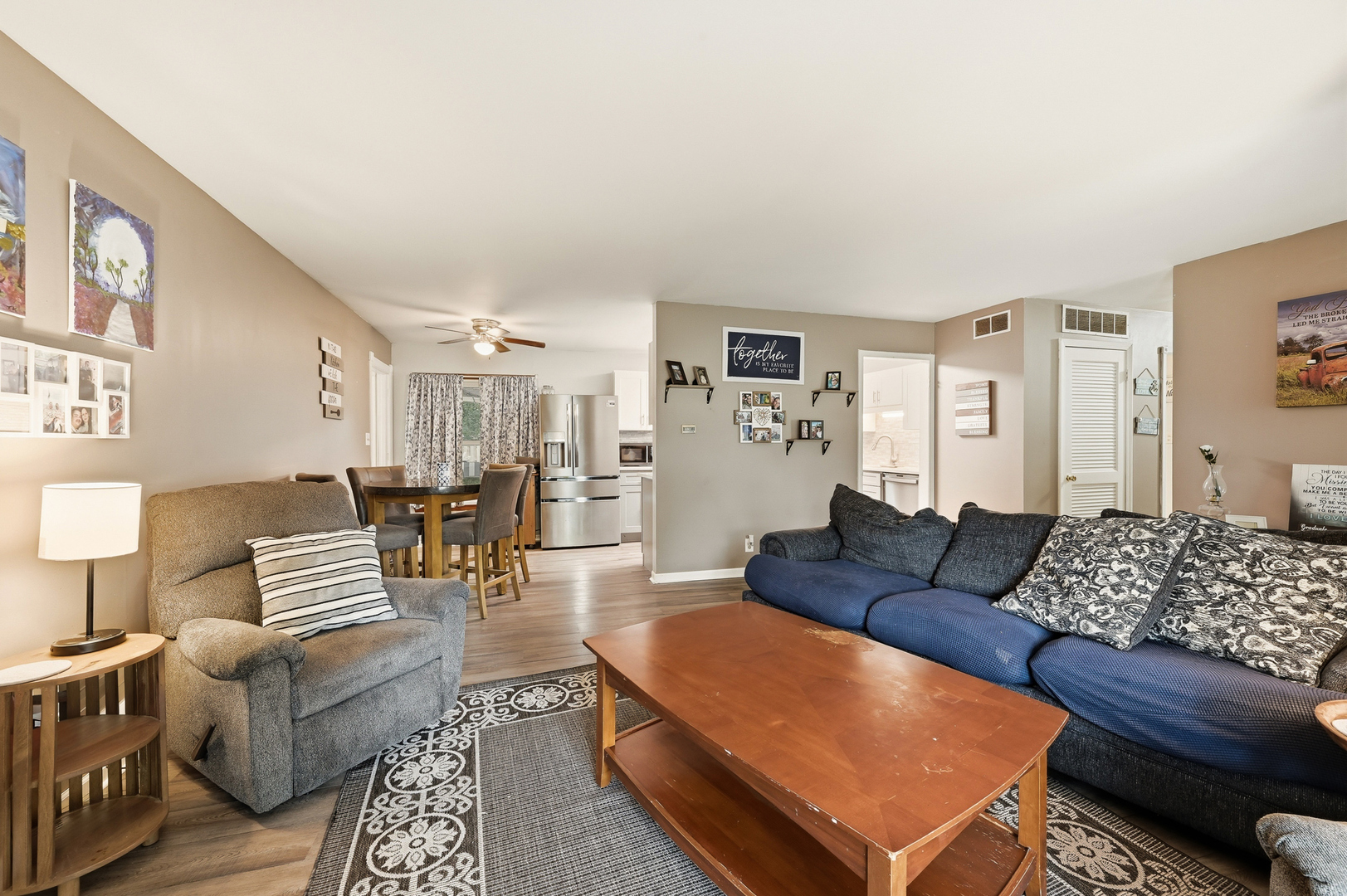 16 Greenbriar Drive Property Photo 8