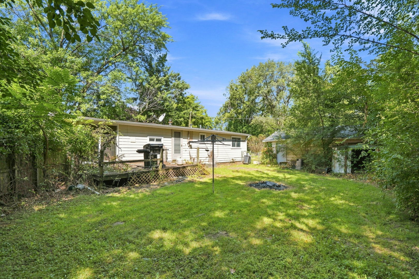 7425 25th Street Property Photo 3