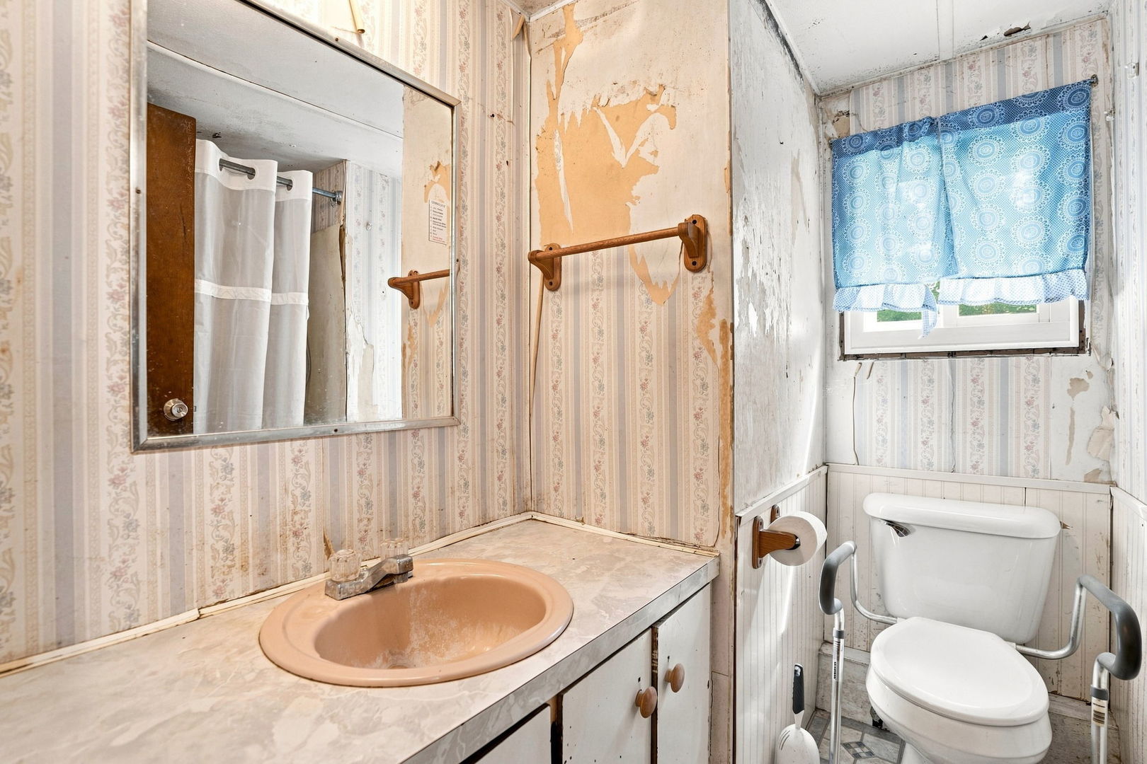 7425 25th Street Property Photo 12