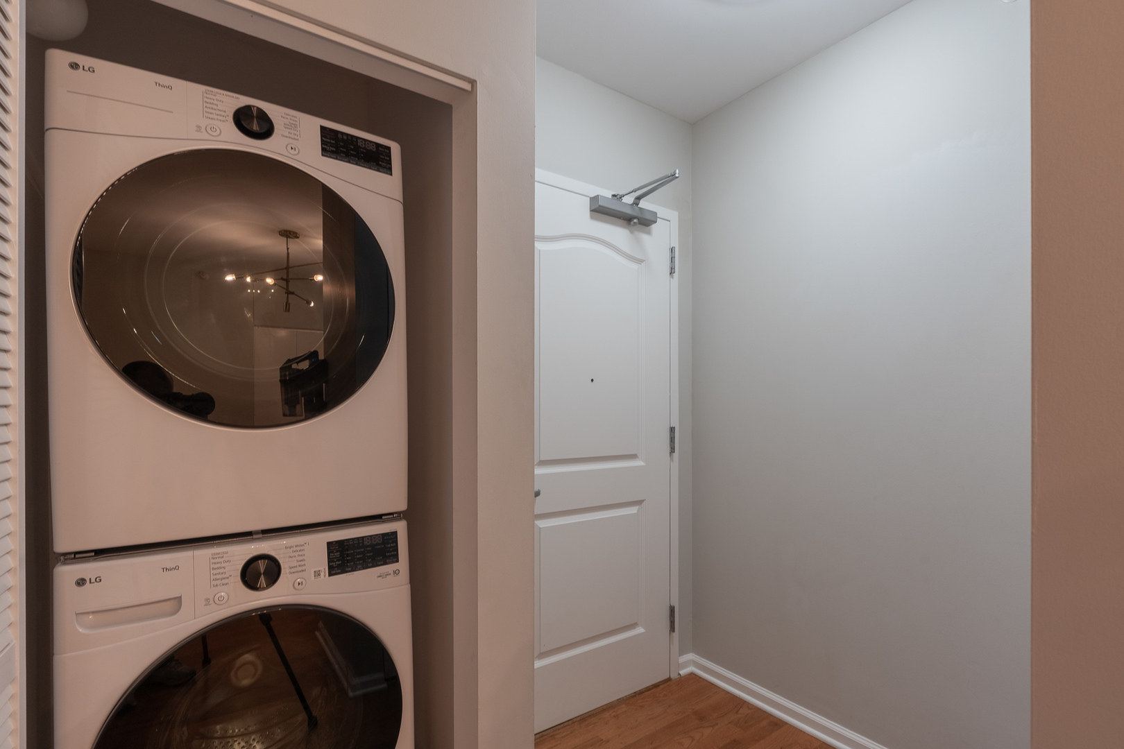 125 S Jefferson Street 2206 Property Photo 8