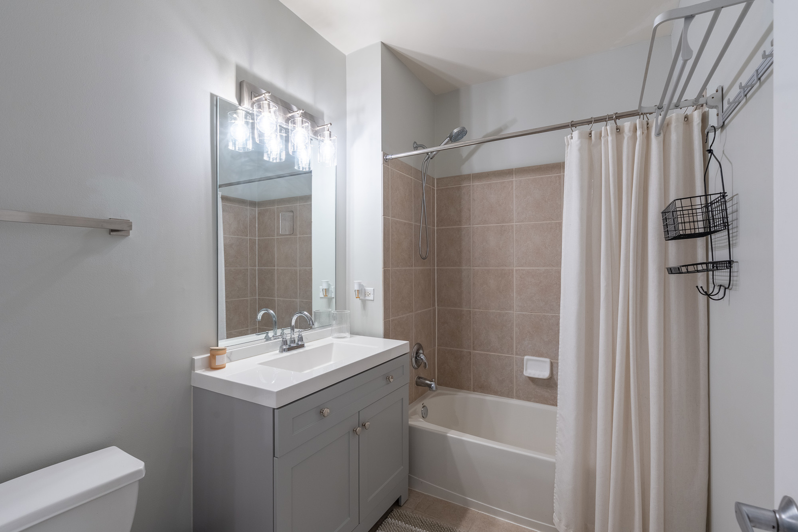 125 S Jefferson Street 2206 Property Photo 12