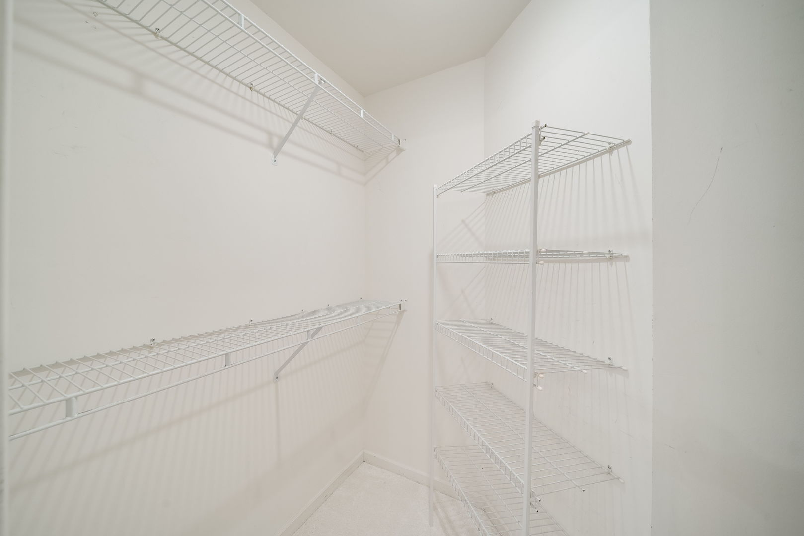 2 Willow Parkway Property Photo 16