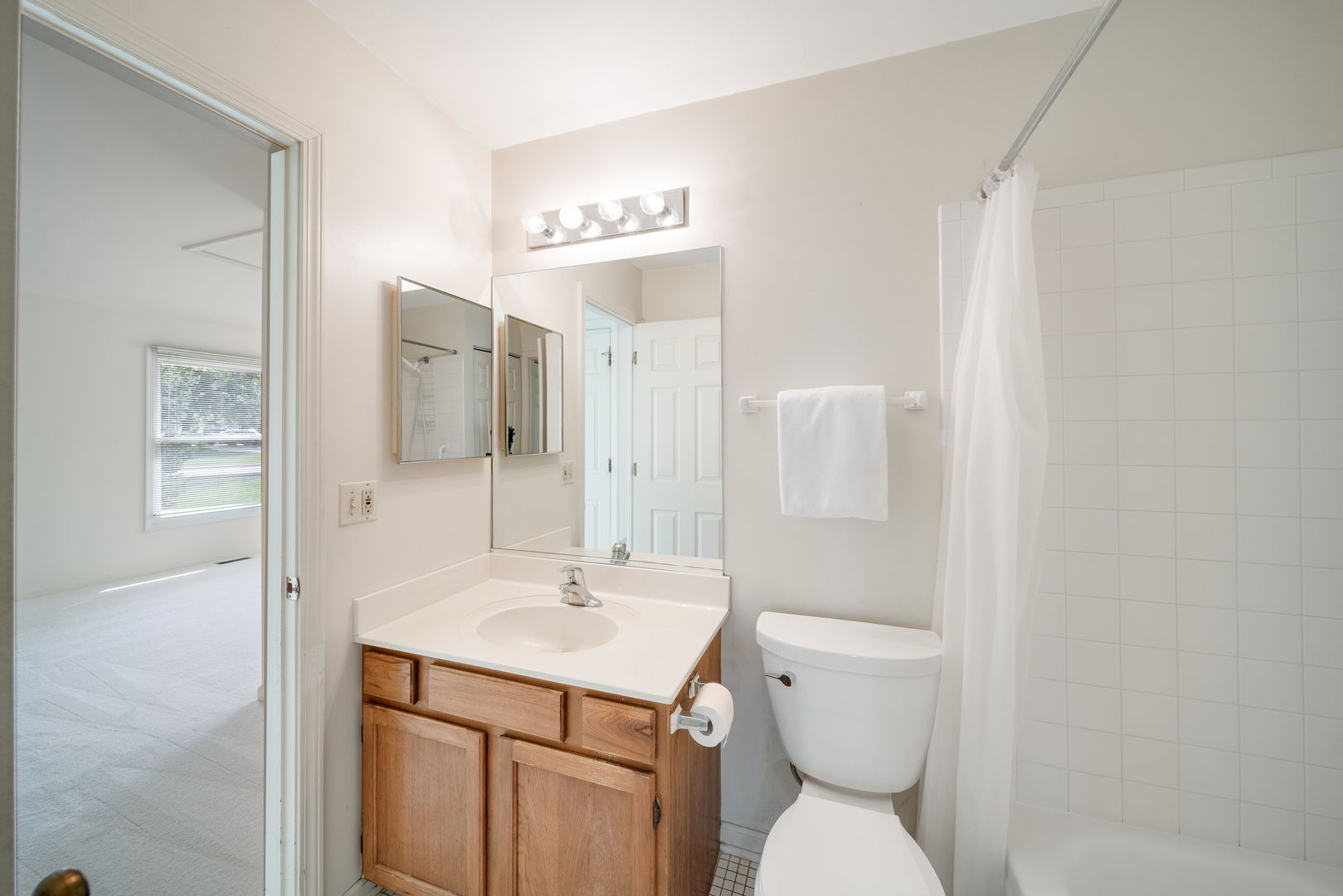 2 Willow Parkway Property Photo 20