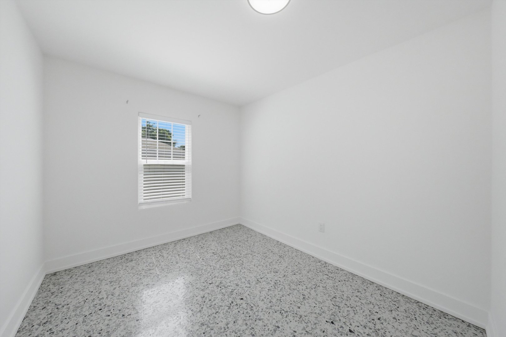 531 Algonquin Street Property Photo 13