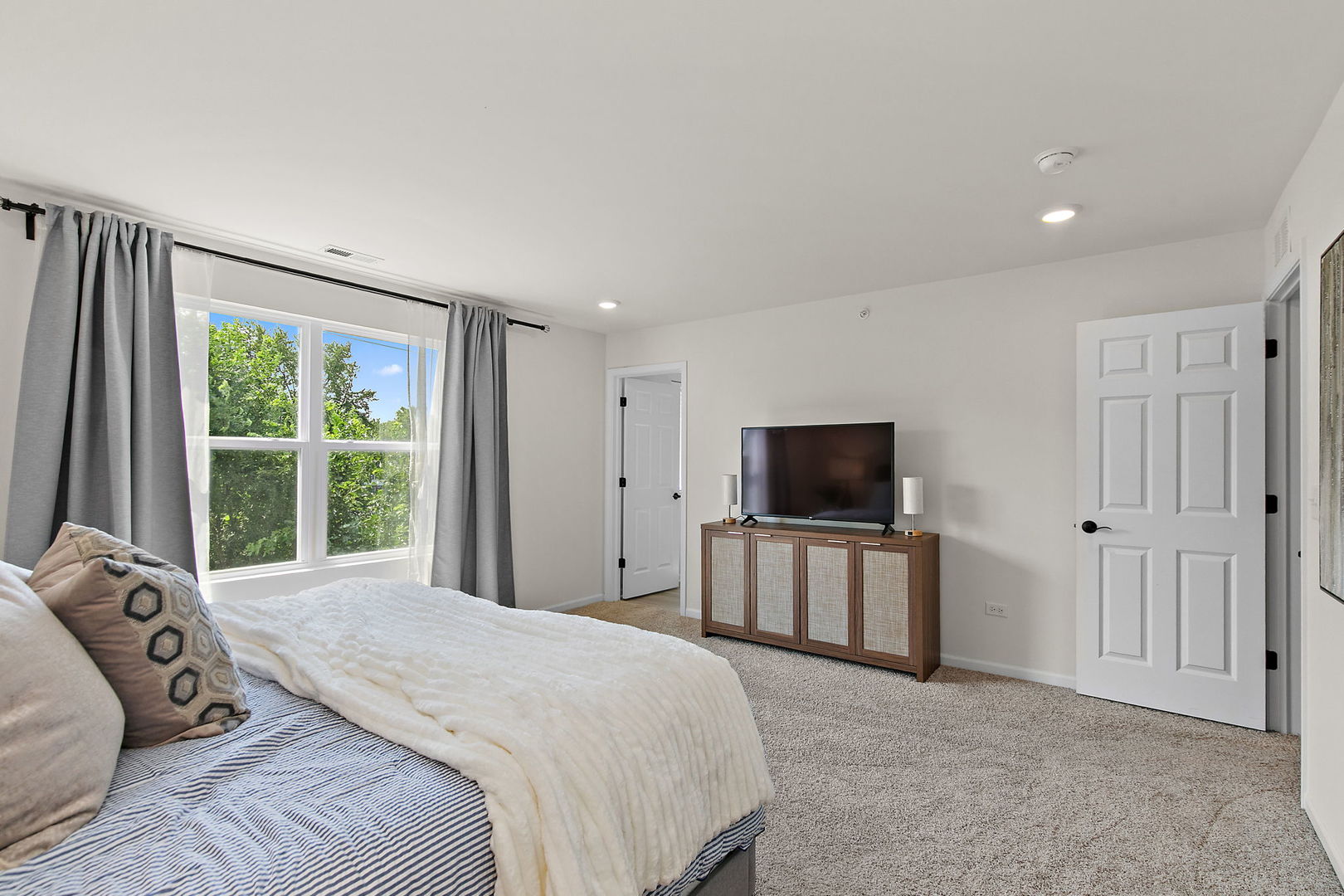 2515 Geranium Way 19-2 Property Photo 18