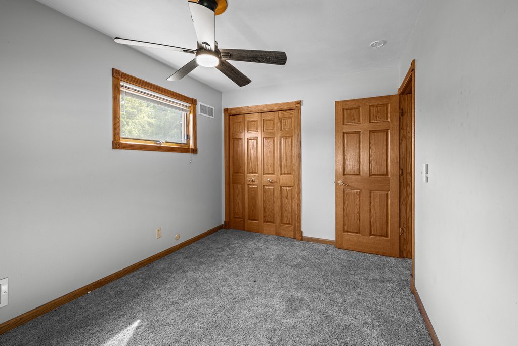 1131 48th Street 16 Property Photo 18