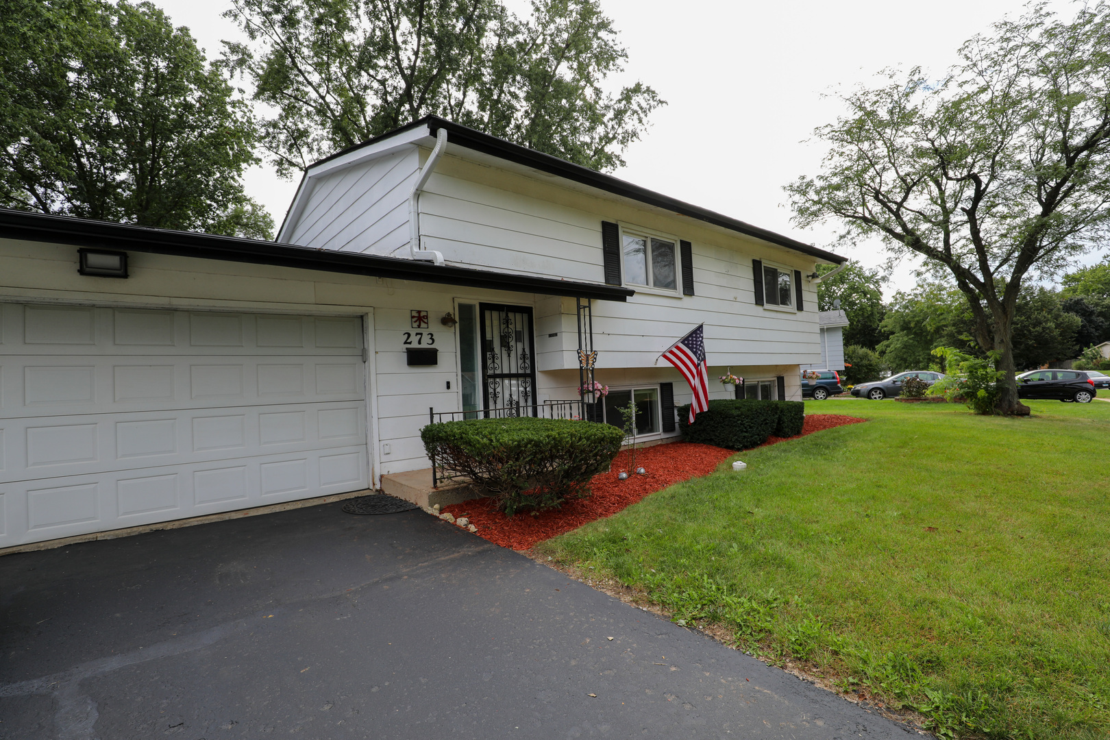 273 Berkshire Drive Property Photo 3