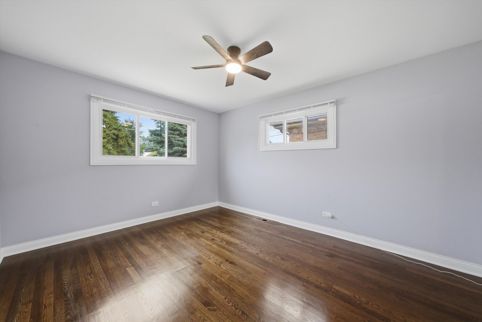 8437 S King Drive Property Photo 23