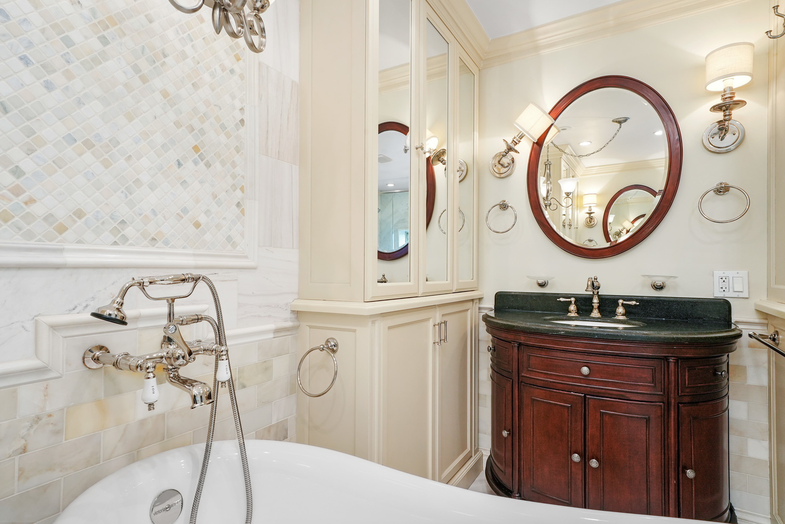12742476 Property Photo 26