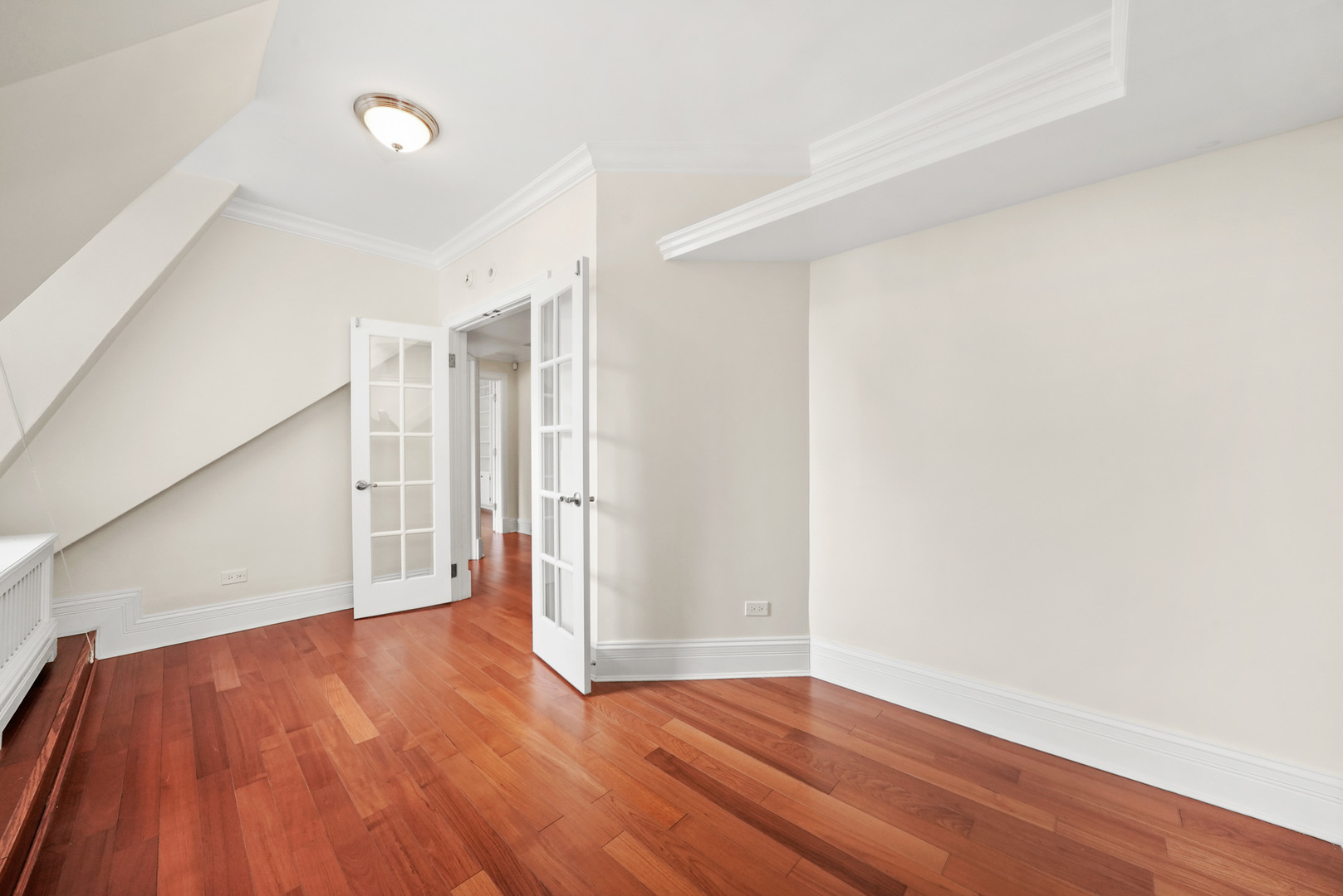 12742476 Property Photo 31