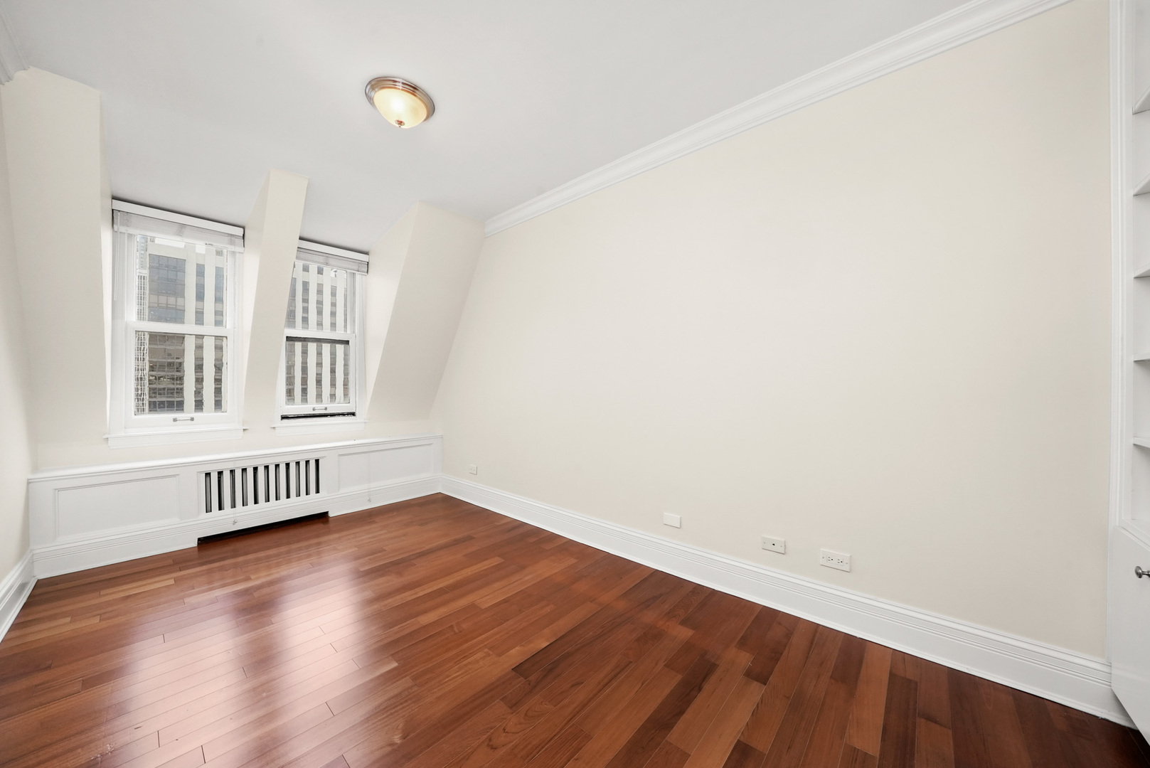 12742476 Property Photo 33