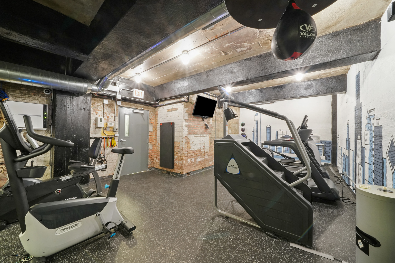 12742476 Property Photo 43