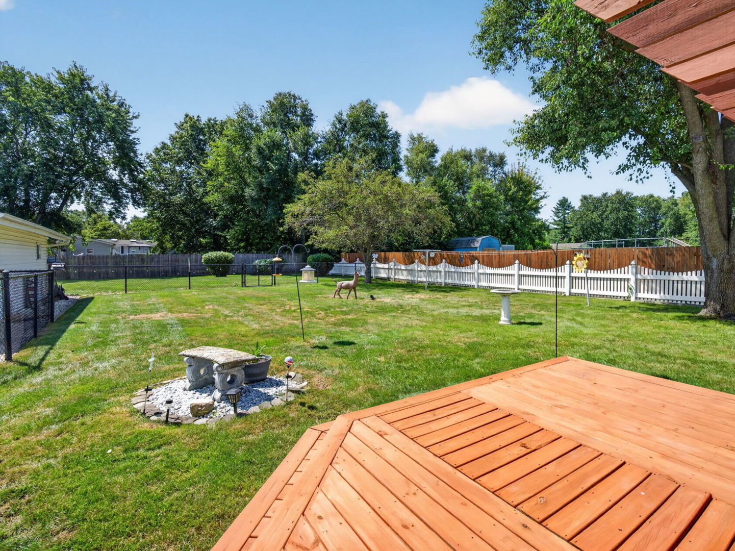 1205 E 2nd Street Property Photo 45