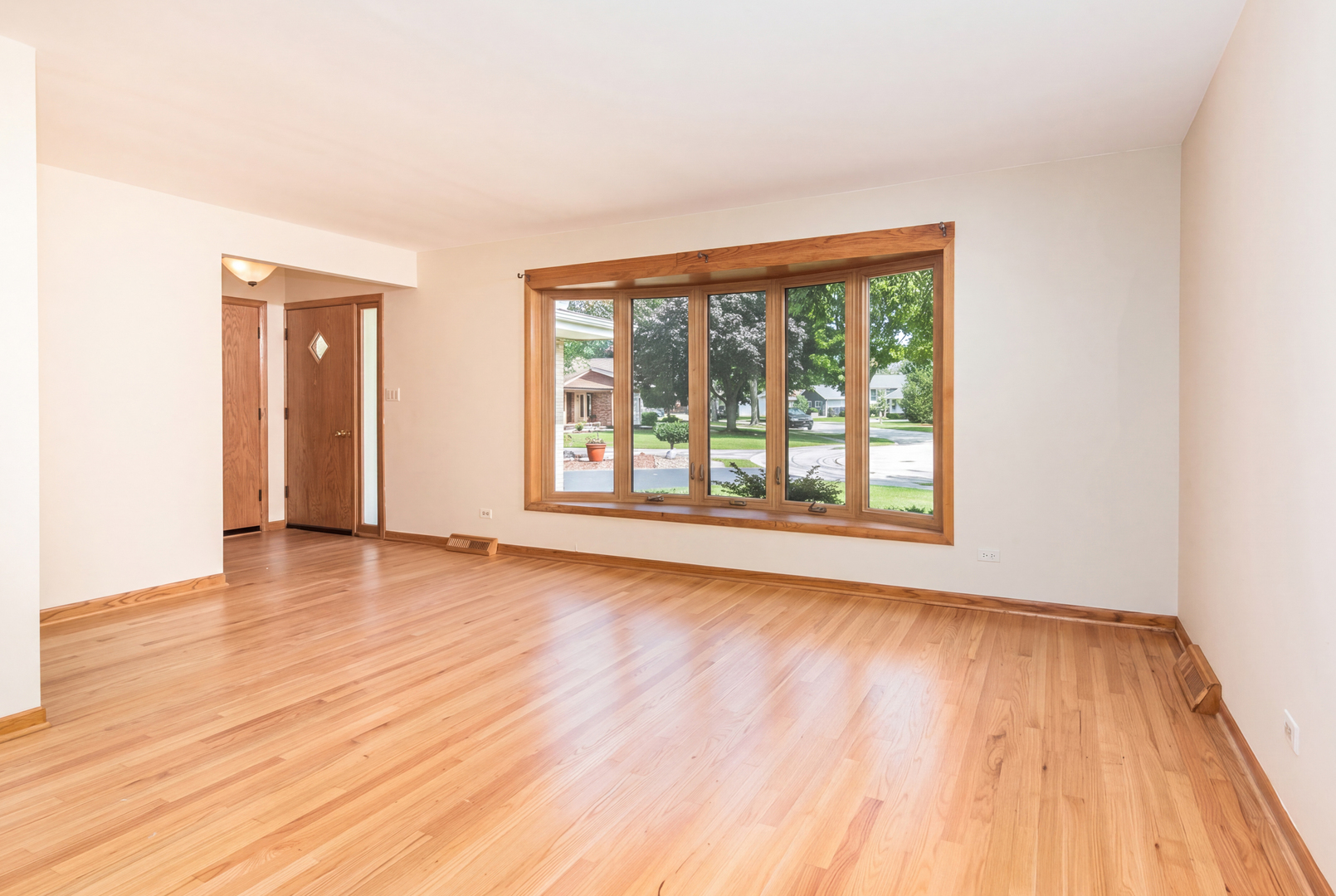250 Shannon Court Property Photo 3