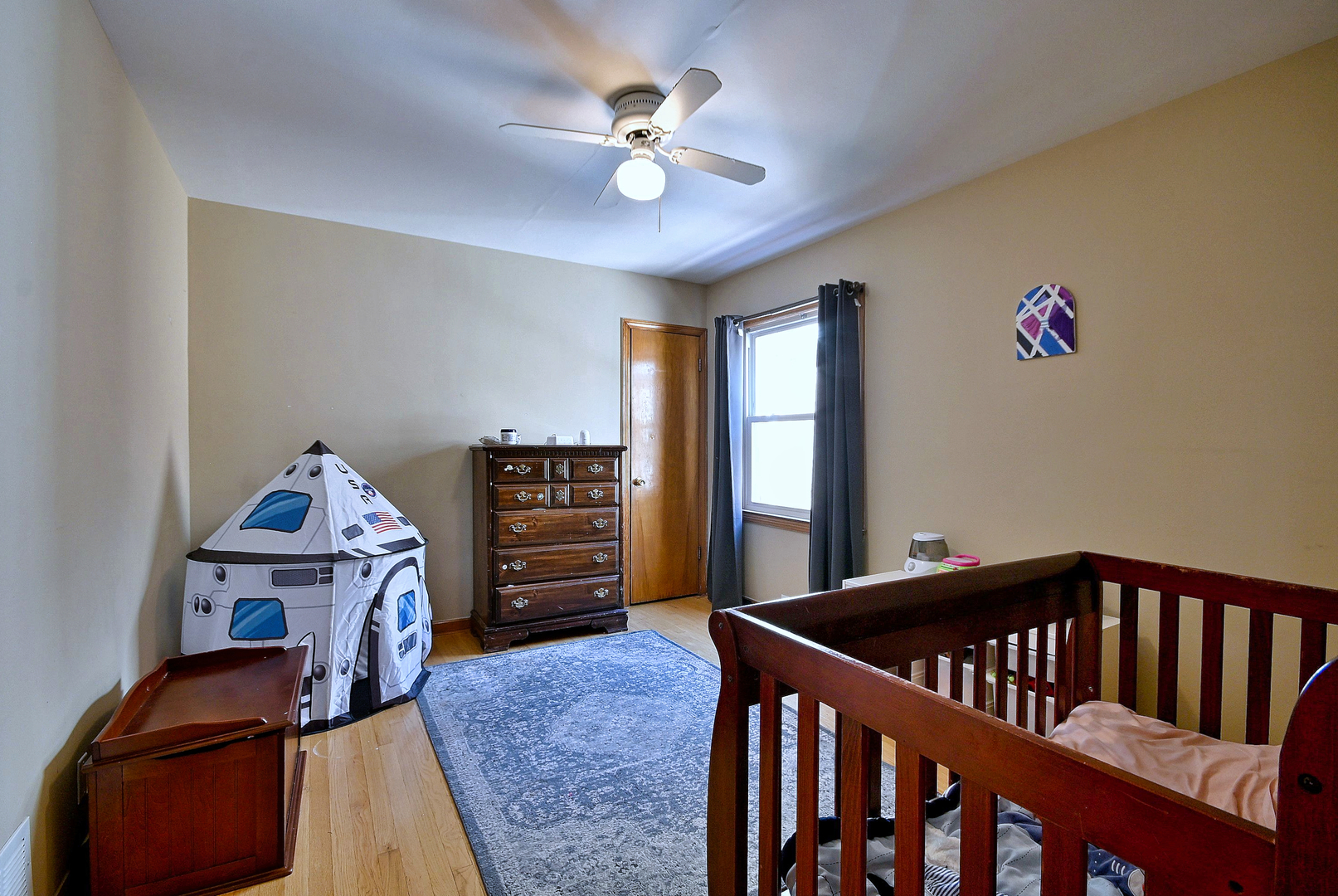 5405 N Mulligan Avenue Property Photo 5