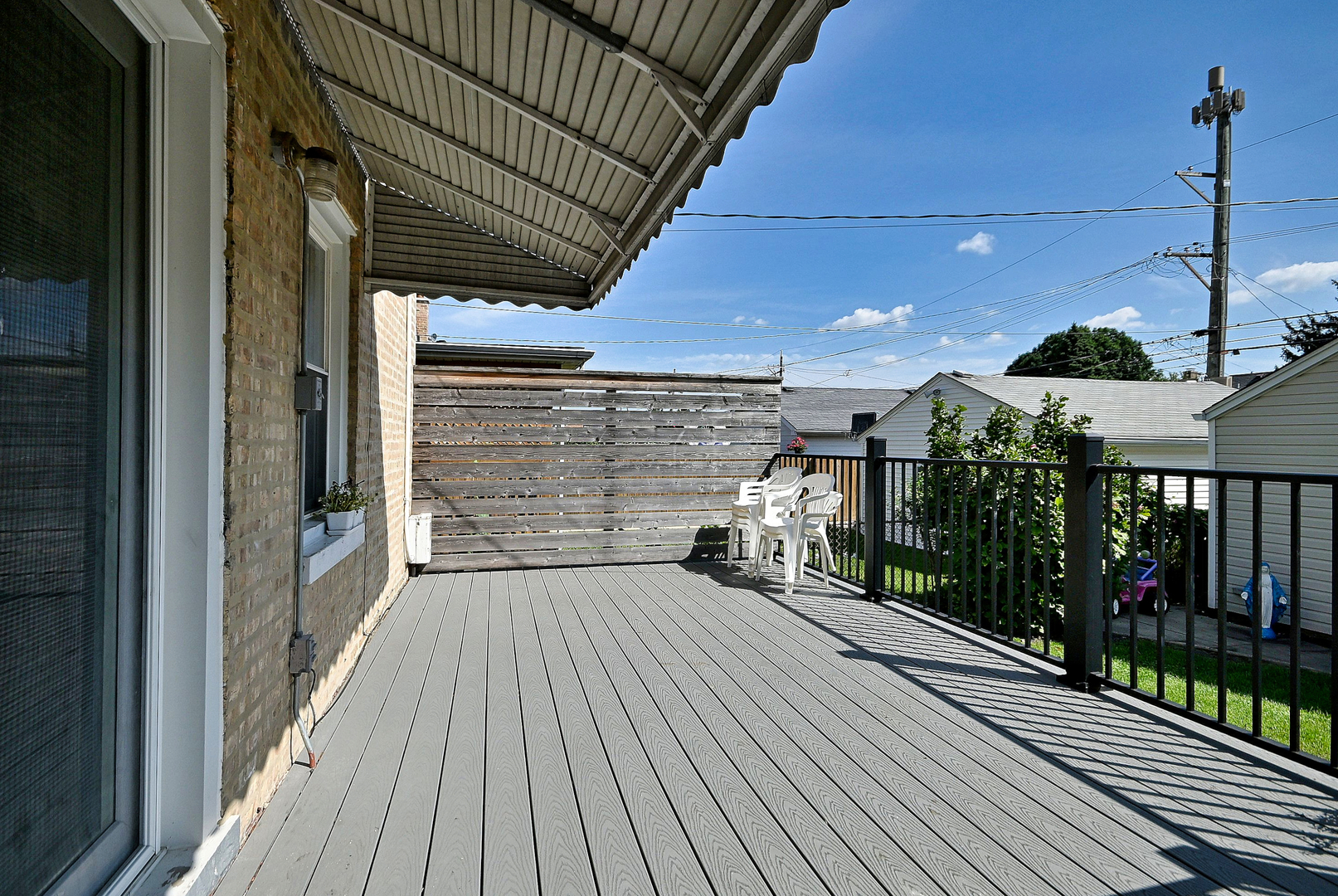 5405 N Mulligan Avenue Property Photo 22