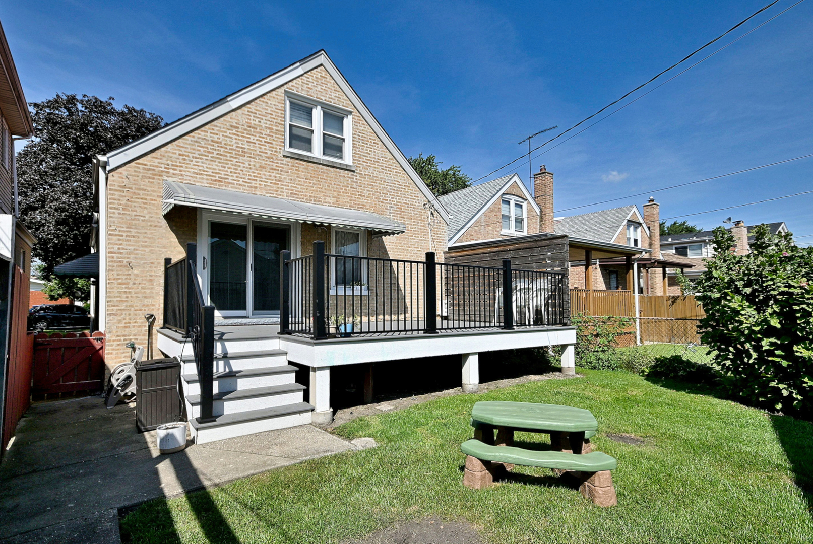 5405 N Mulligan Avenue Property Photo 26