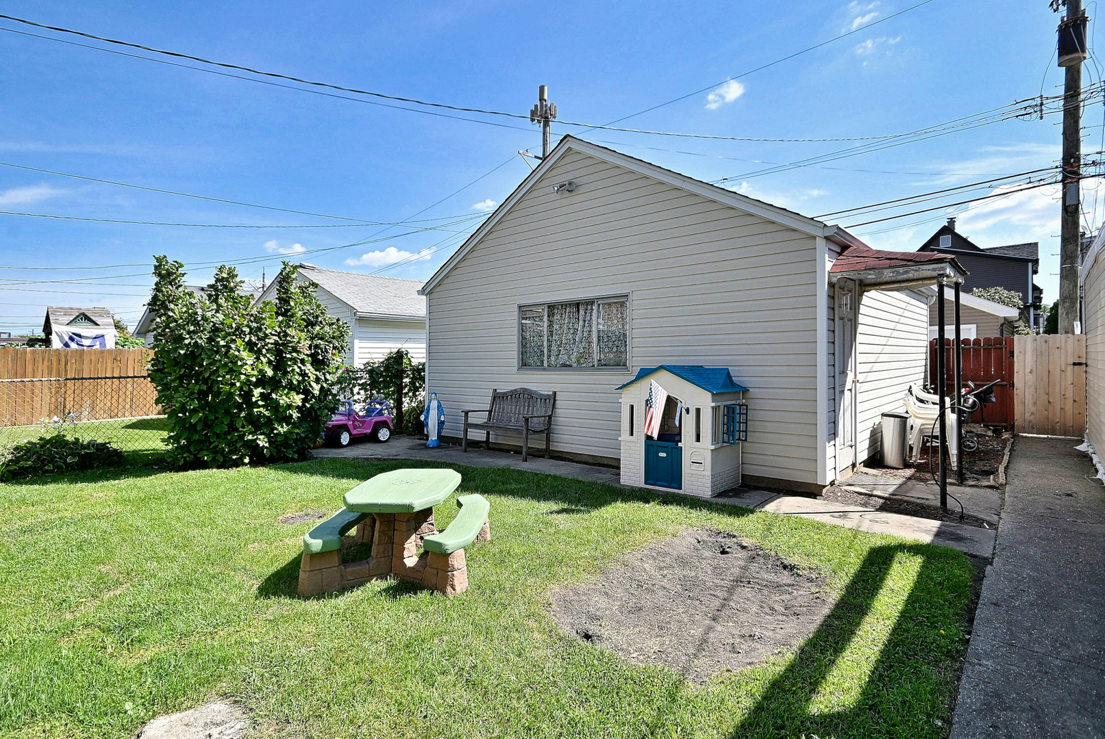 5405 N Mulligan Avenue Property Photo 27