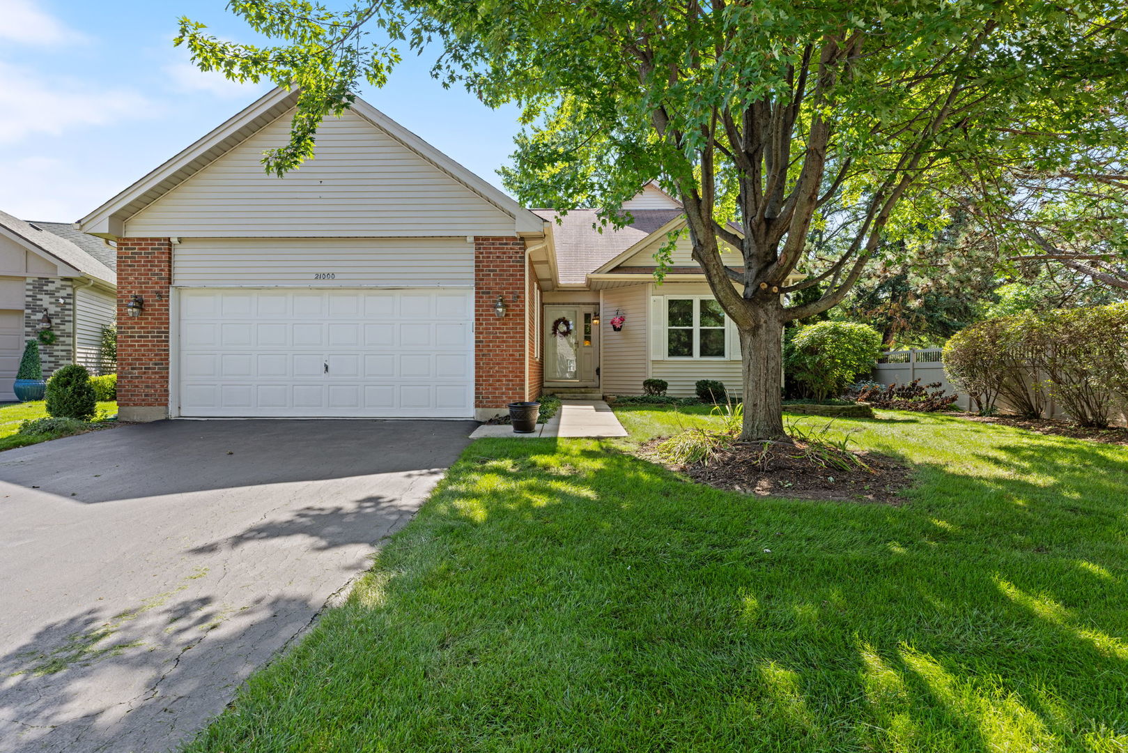 21000 W Hazelnut Lane
