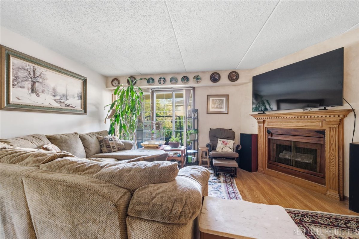 457 Valley Drive 202 Property Photo 6