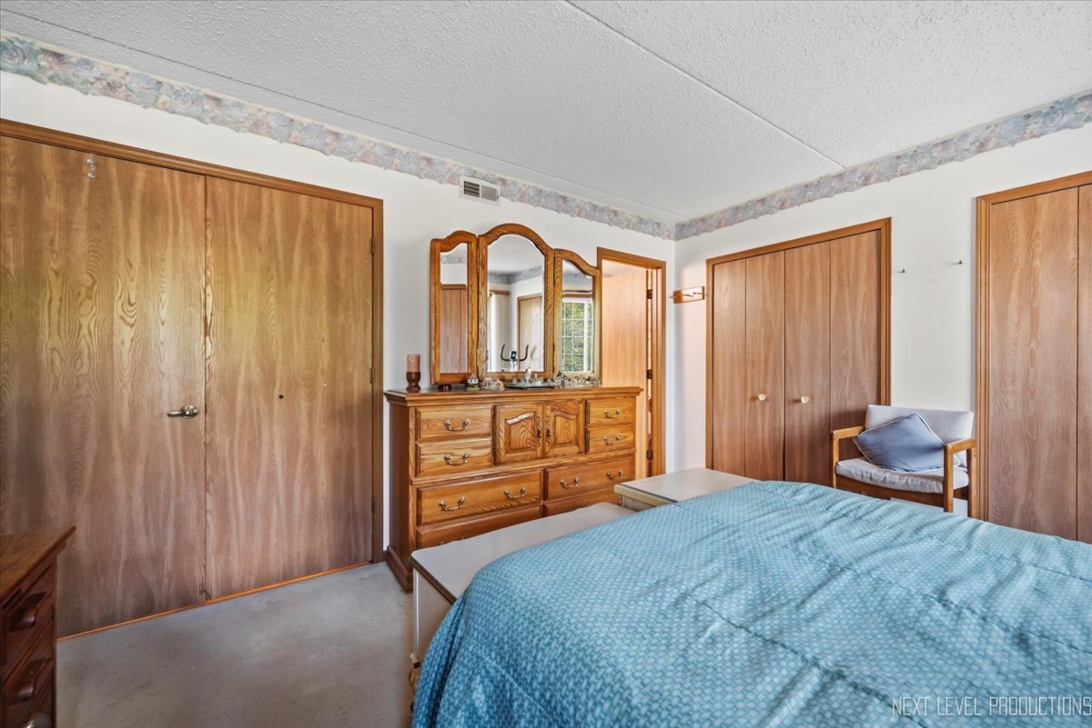 457 Valley Drive 202 Property Photo 11