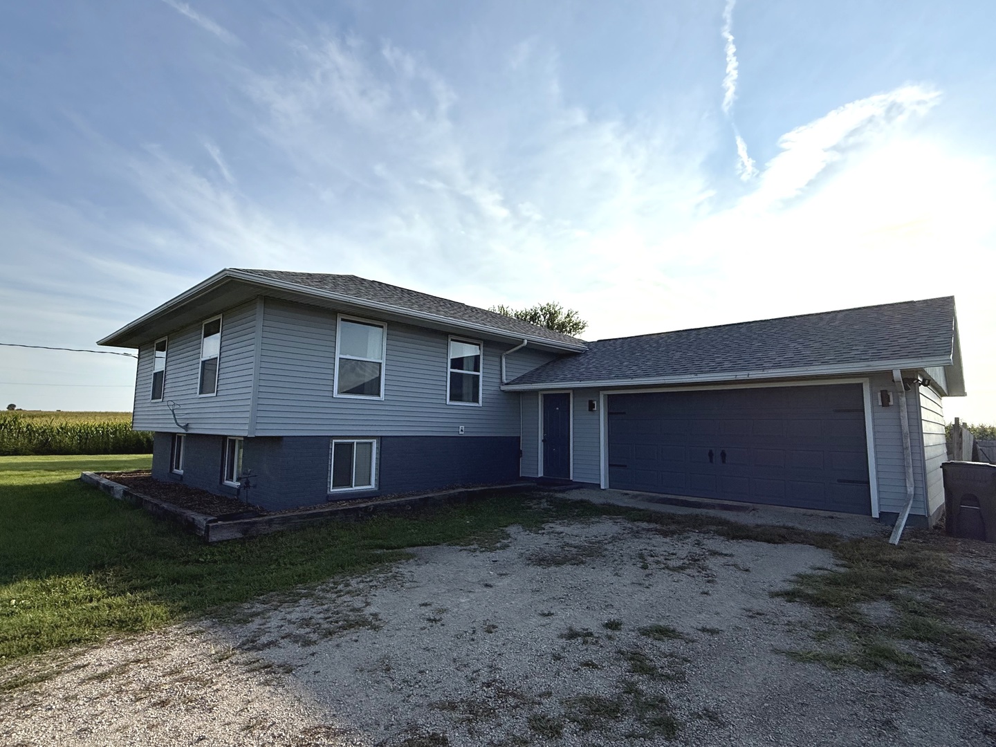 909 Harmon Road Property Photo 2